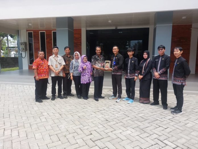 WhatsApp Image 2025-09-22 at 08.10.53